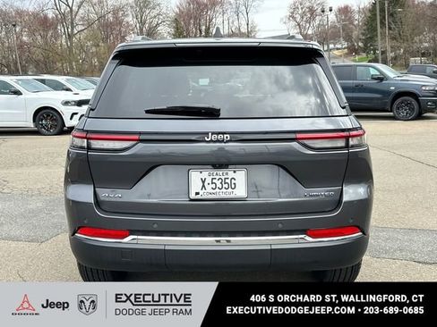 Used 2023 Jeep Grand Cherokee Limited image 3