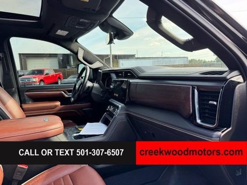 Used 2024 GMC Sierra 2500 Denali Ultimate AWD/4WD image 10