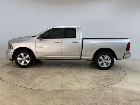 Used 2013 RAM 1500 Classic SLT w/ Premium Display Pkg AWD/4WD image 2