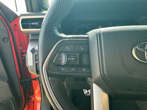 Used 2024 Toyota Tacoma TRD Sport w/ TRD Sport Upgrade Package image 15