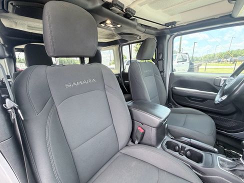 Used 2020 Jeep Wrangler Unlimited Sahara AWD/4WD image 26