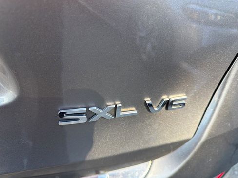 Used 2016 Kia Sorento SX image 8