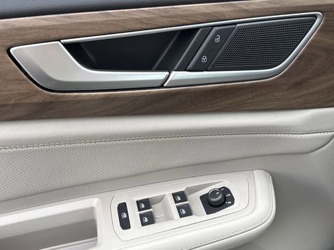 New 2026 Volkswagen Atlas SE image 27