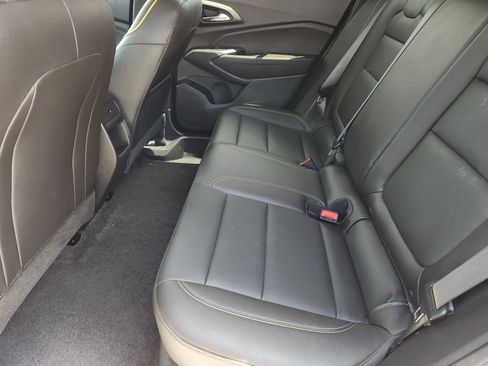 Used 2025 Chevrolet Trax ACTIV w/ Driver Confidence Package FWD image 30