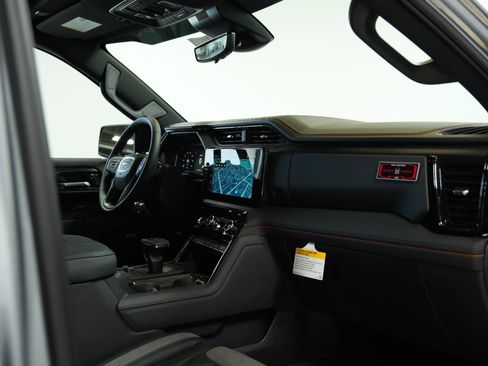 New 2026 GMC Sierra 1500 AT4 w/ AT4 Premium Package AWD/4WD image 20