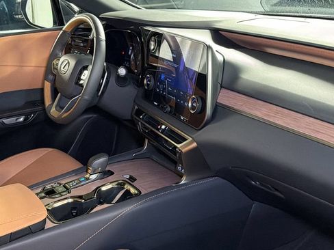 Certified 2024 Lexus RX 350 Premium w/ Accessory Package (Z1) AWD/4WD image 11