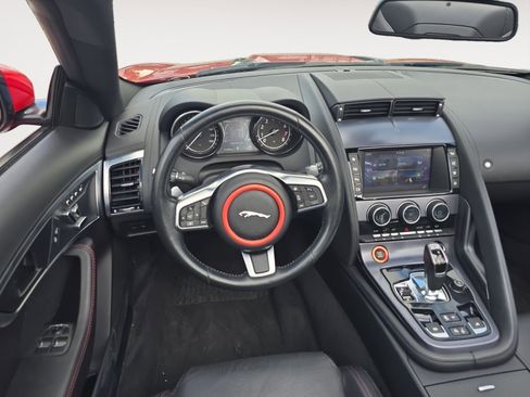 Used 2018 Jaguar F-TYPE R-Dynamic image 17