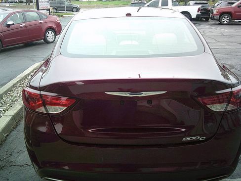 Used 2015 Chrysler 200 C image 5