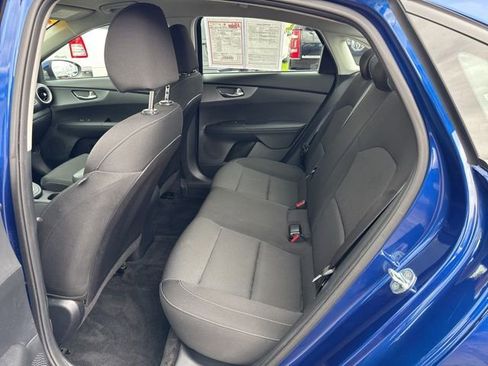 Used 2021 Kia Forte LXS FWD image 18