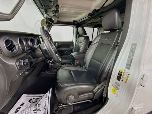 Used 2022 Jeep Wrangler Unlimited Sahara image 20