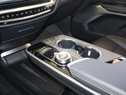 Certified 2023 Cadillac Lyriq 2WD image 27