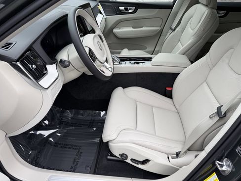 New 2026 Volvo XC60 B5 Ultra w/ Protection Package Premier image 9