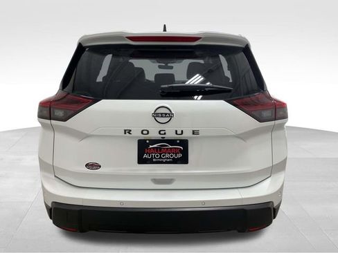 New 2026 Nissan Rogue SV FWD image 3