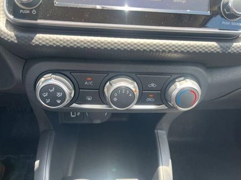 New 2025 Nissan Kicks Play S FWD image 28