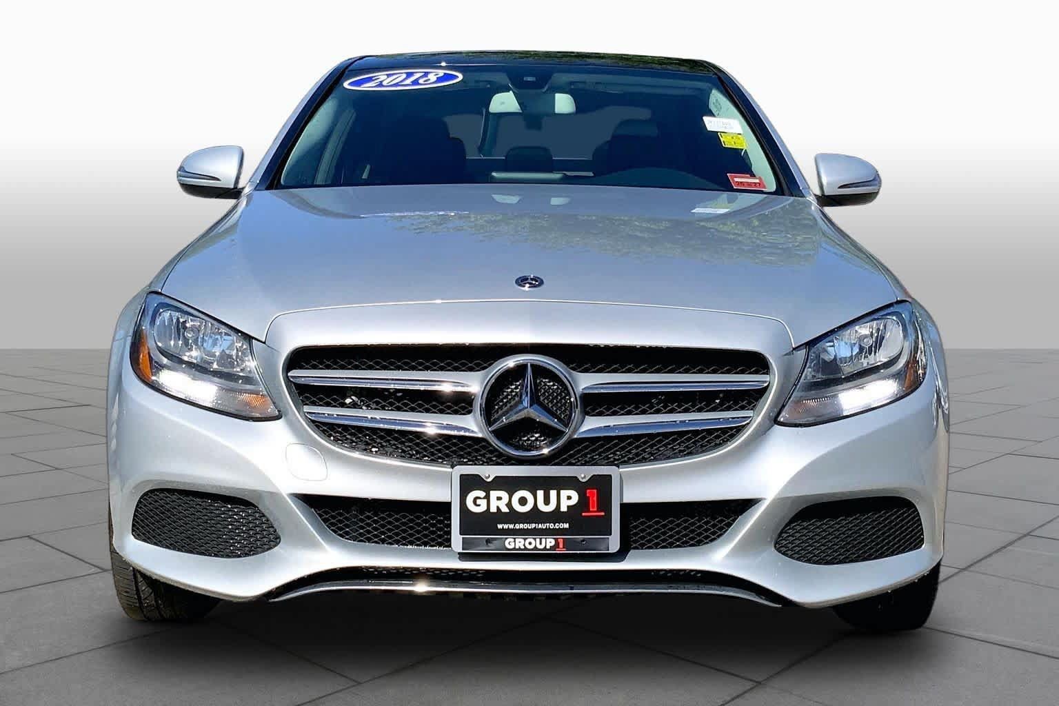 Used 2018 Mercedes-Benz C 300 4MATIC Sedan image 4