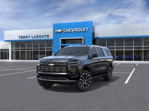 New 2026 Chevrolet Suburban High Country AWD/4WD image 10