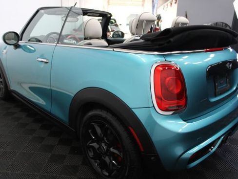 Used 2018 MINI Cooper S FWD image 11