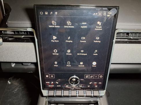 New 2026 GMC Sierra EV Elevation image 18