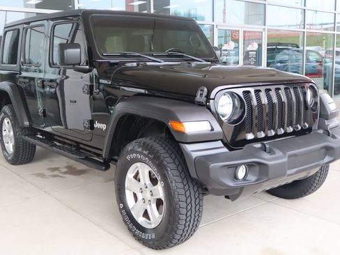 Used 2021 Jeep Wrangler Unlimited Sport AWD/4WD image 1