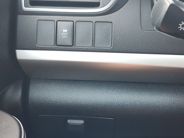 Used 2017 Toyota Camry SE FWD image 22