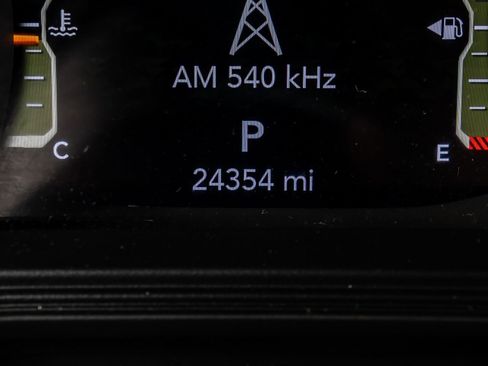 Used 2024 Jeep Wrangler Unlimited Rubicon image 21