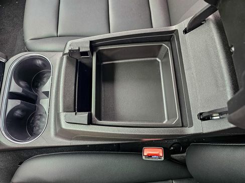 New 2026 GMC Canyon Elevation w/ Convenience Package image 29