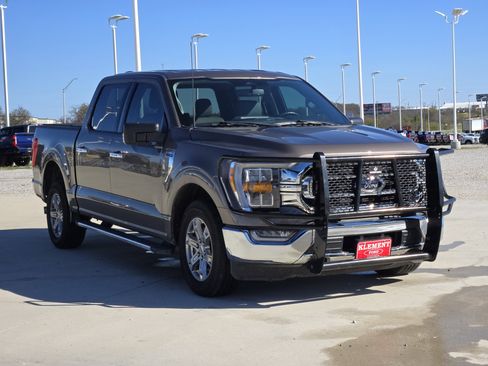 Used 2022 Ford F150 XLT w/ Equipment Group 302A High image 3
