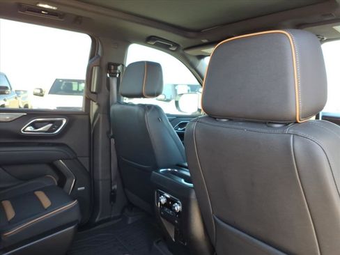 Used 2023 GMC Yukon XL AT4 w/ AT4 Premium Plus Package image 14