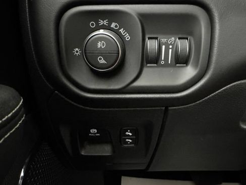 Used 2022 RAM 1500 Limited w/ Trailer Tow Group AWD/4WD image 20
