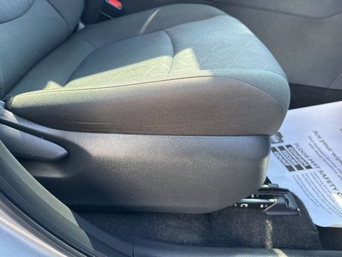 Certified 2025 Toyota RAV4 XLE w/ Convenience Package image 29