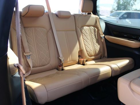 Used 2023 Jeep Grand Wagoneer Series III w/ Rear Seat Video Group 1 AWD/4WD image 13