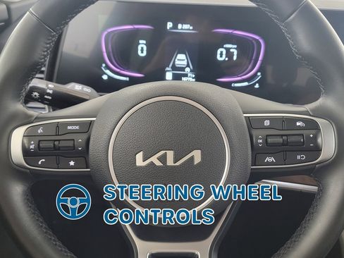 Used 2023 Kia Sportage EX image 18