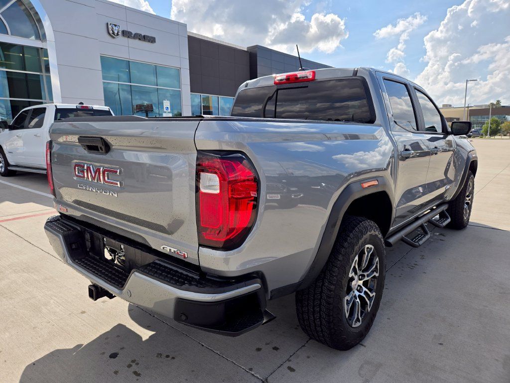 Used 2025 GMC Canyon AT4 w/ Technology Plus Package AWD/4WD image 3