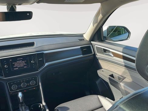 Used 2023 Volkswagen Atlas SE w/ Panoramic Sunroof Package AWD/4WD image 20