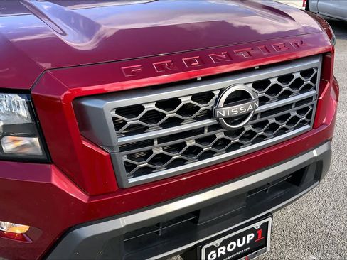 Used 2022 Nissan Frontier SV image 54