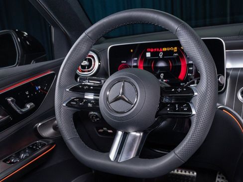 New 2026 Mercedes-Benz GLC 300 4MATIC image 16