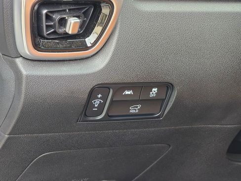 Used 2023 Kia Sorento SX Prestige image 42