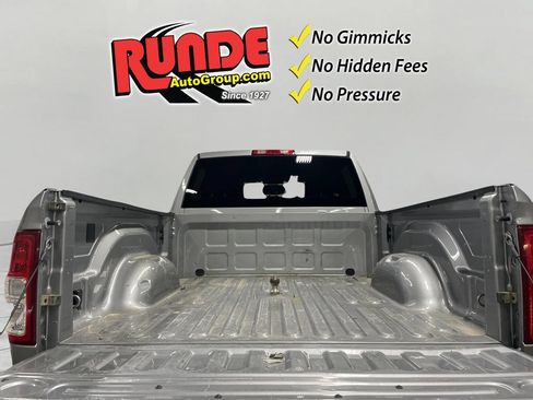 Used 2021 RAM 2500 Tradesman w/ Chrome Appearance Group AWD/4WD image 18