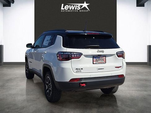 New 2026 Jeep Compass Trailhawk image 3