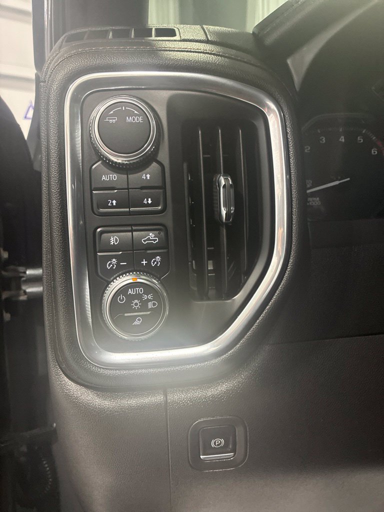 Used 2021 GMC Sierra 1500 AT4 w/ AT4 Preferred Package AWD/4WD image 20