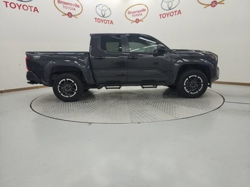Certified 2025 Toyota Tacoma TRD Sport AWD/4WD image 3