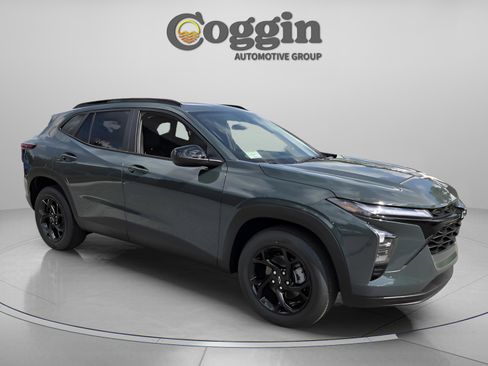 New 2026 Chevrolet Trax LT w/ Sunroof Package FWD image 7