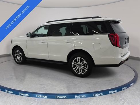 Used 2026 Ford Expedition Active AWD/4WD image 8