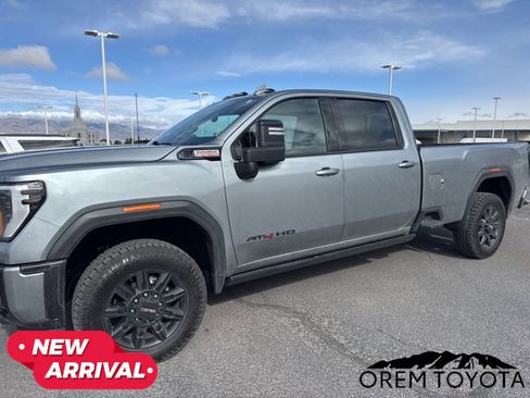 Used 2024 GMC Sierra 3500 AT4 w/ AT4 Premium Plus Package AWD/4WD image 17