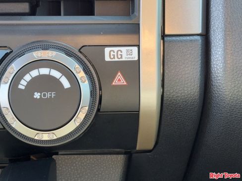 Certified 2026 Toyota Tacoma SR5 image 29