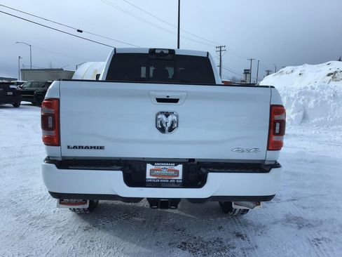 Used 2024 RAM 3500 Laramie w/ Towing Technology Group AWD/4WD image 11