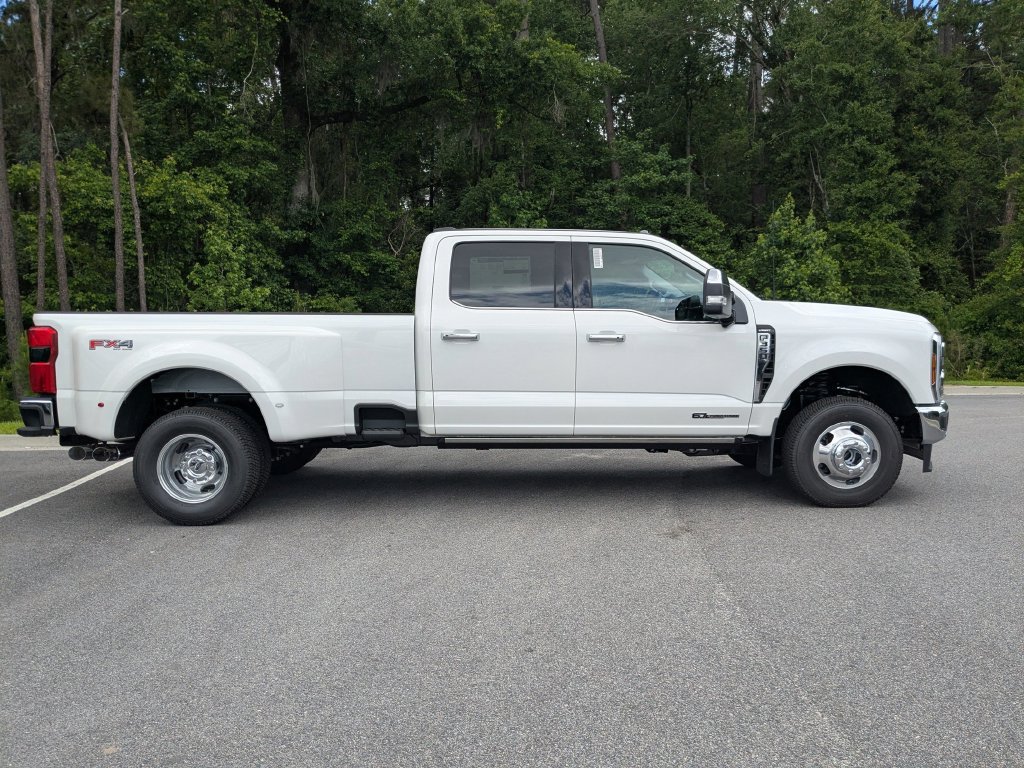 New 2026 Ford F350 Lariat w/ Lariat Ultimate Package AWD/4WD image 3