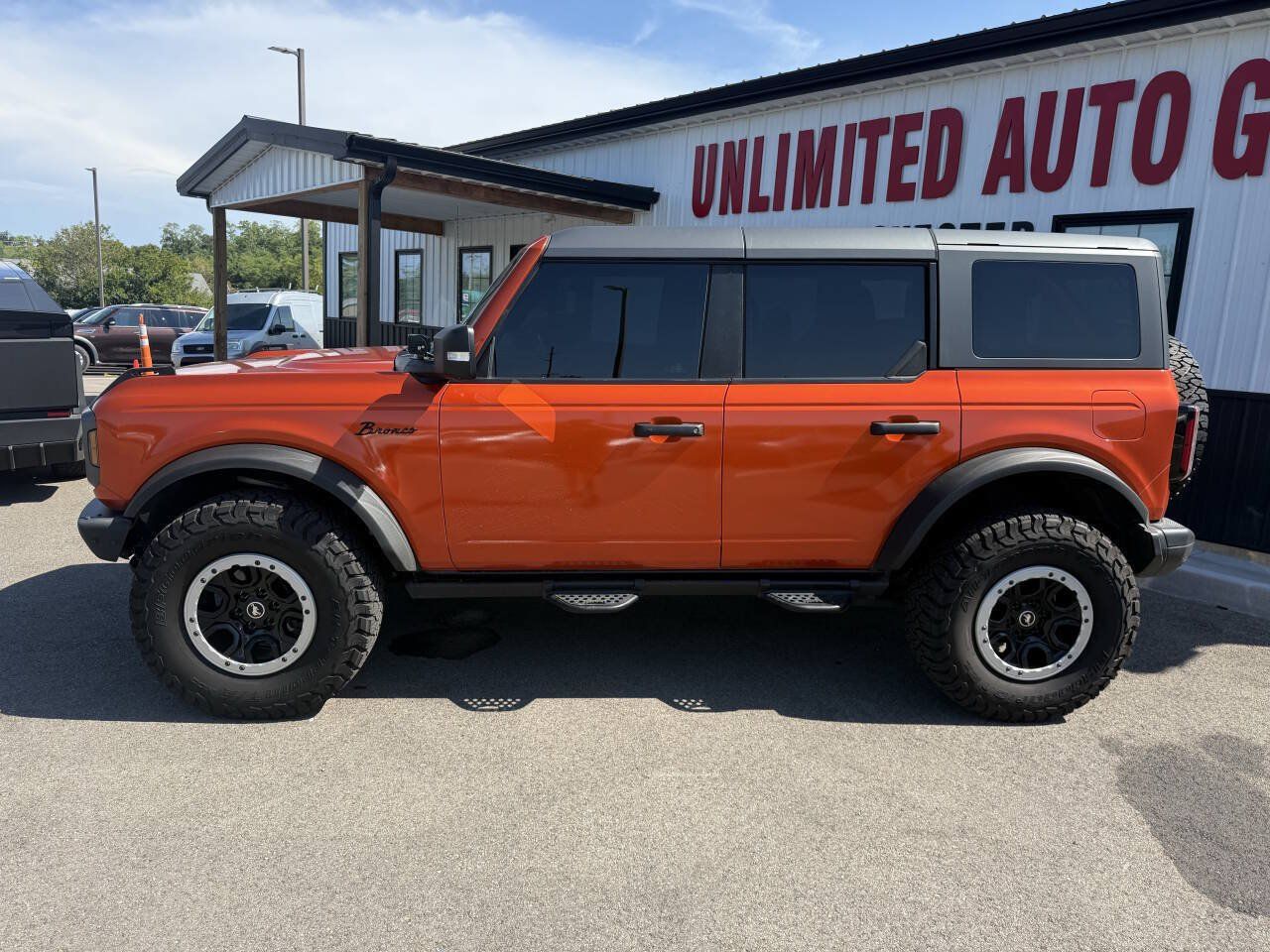 Used 2023 Ford Bronco Badlands AWD/4WD image 12