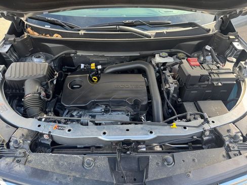 Used 2025 Chevrolet Equinox LT image 31