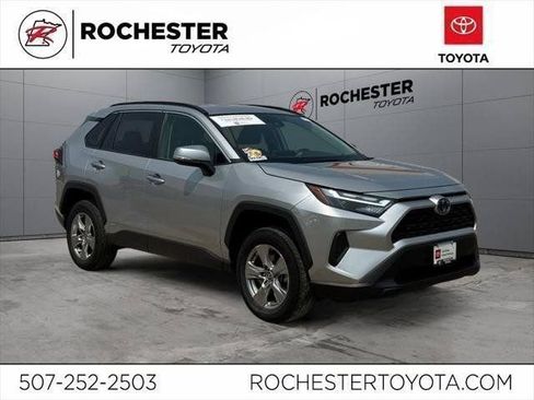 Certified 2022 Toyota RAV4 XLE w/ Carpet Mat Package (TMS) AWD/4WD image 61
